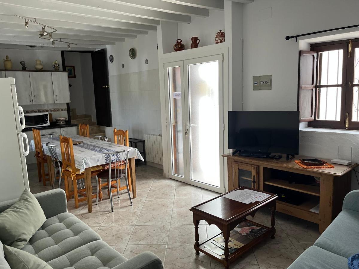 Maison De Village - Casa Manolo Y Jeannette Cartajima 外观 照片